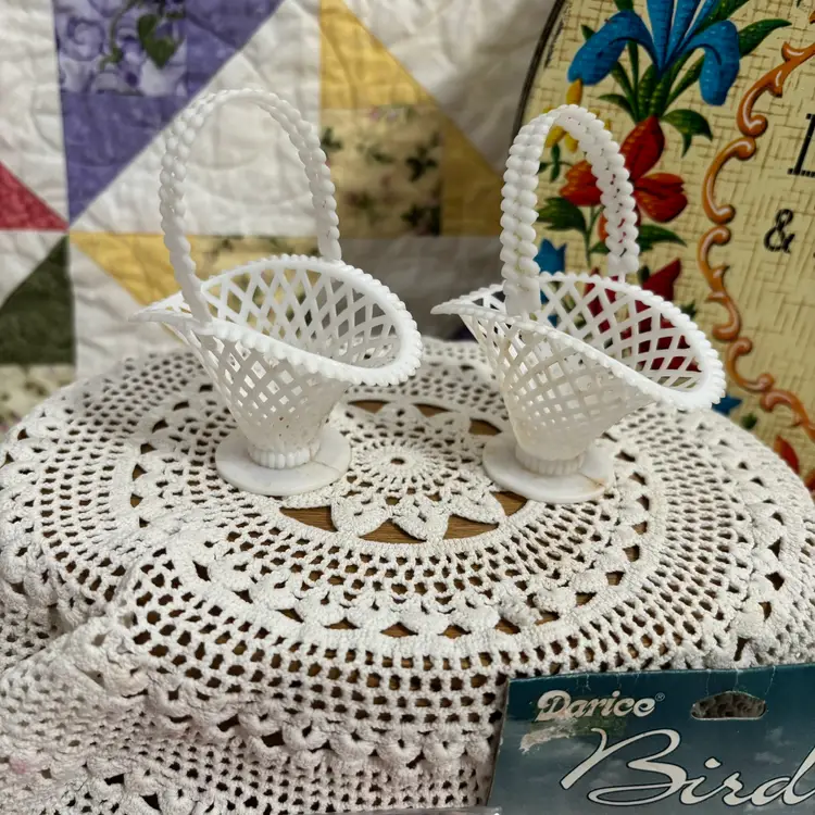 Vintage 2 Small Plastic Flower Baskets Craft Chicks Bird Eggs NOS