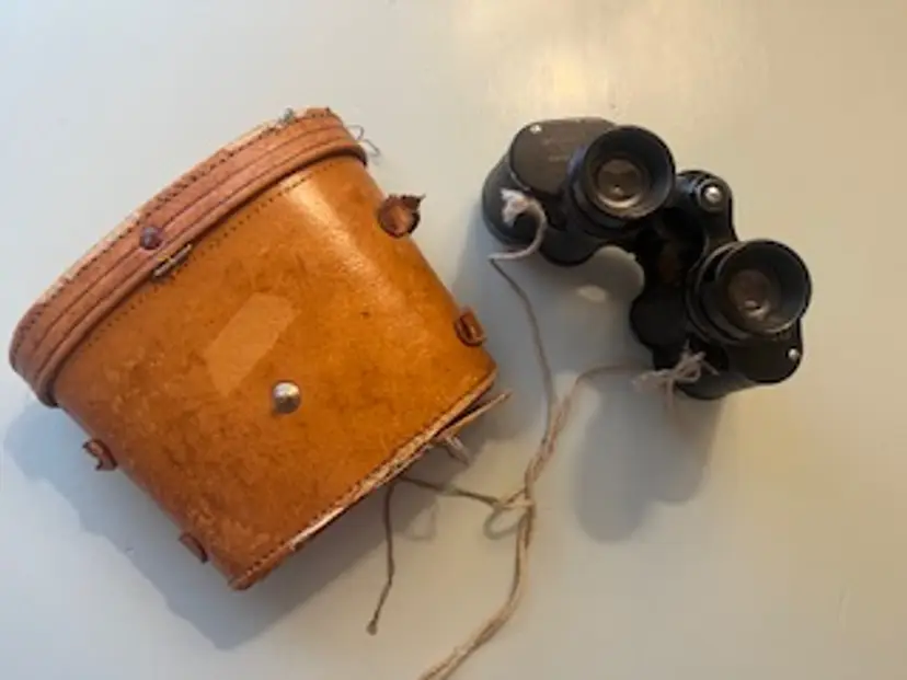 Vintage Field Binoculars with Leather Case – Functional