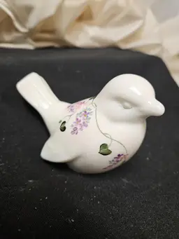 Fenton Lilacs on Milk Glass Bird - adorable!