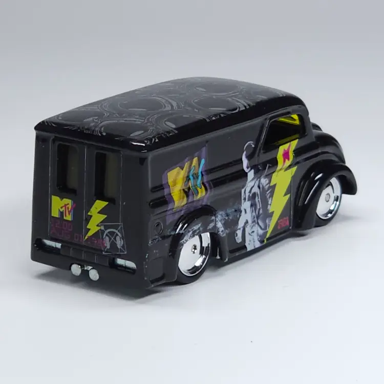 Hot Wheels Pop Culture MTV Dairy Delivery