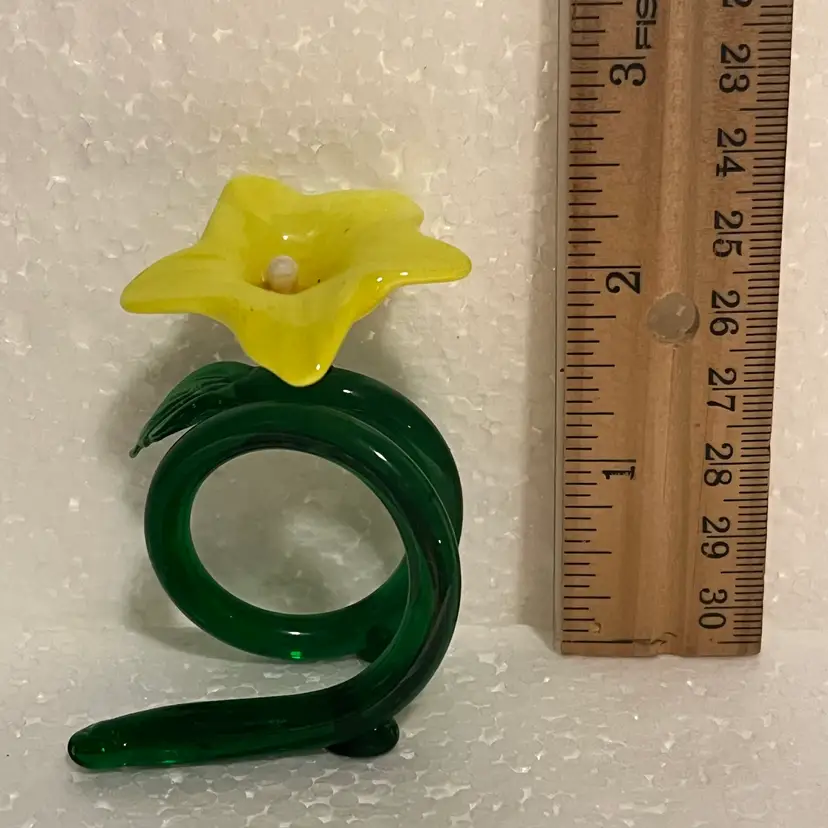 Vintage Art Glass Unknown Maker Napkin Ring Holder With Flower