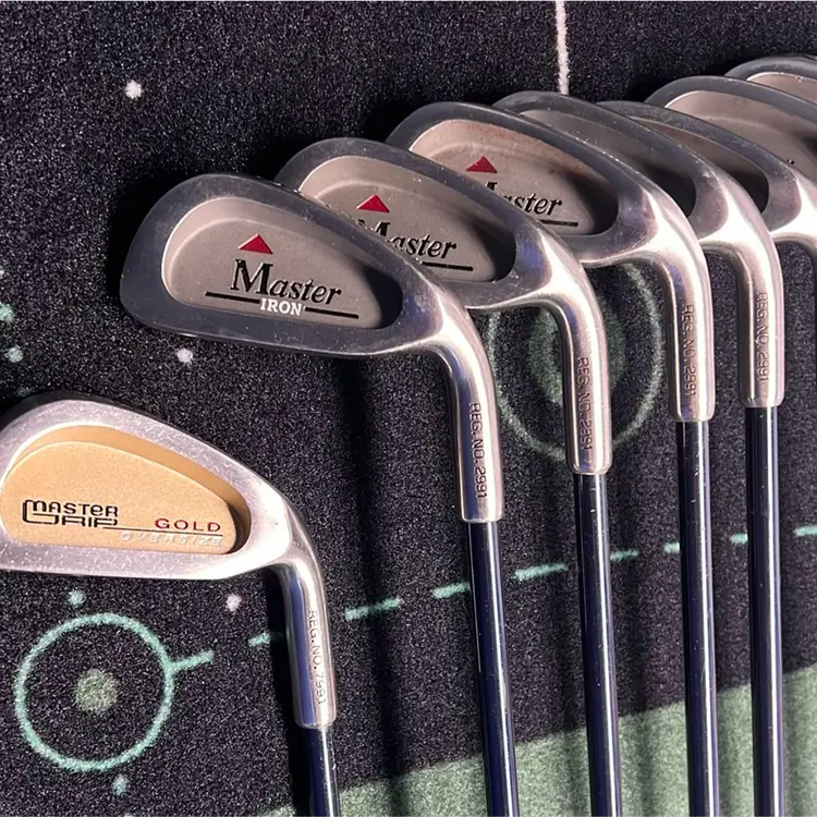 Master Grip Iron Set 3-Sw True Temper Graphite Shafts R Flex New In, Star Grips. Comes With A Extra Oversized 3 Iron 10 Clubs