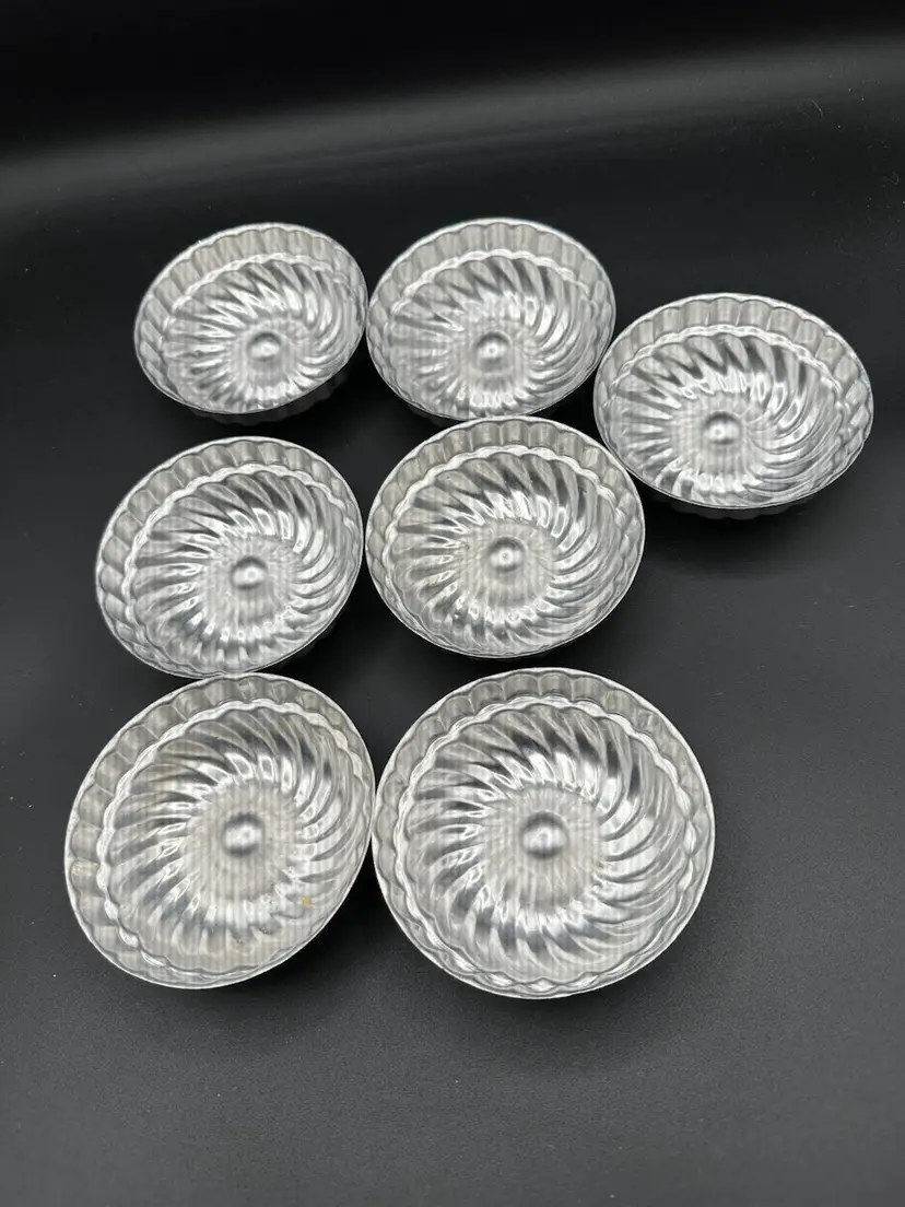 Vintage Fluted Swirl Aluminum 3 3/4”  Mini Cake Baking Jello Gelatin Molds lot 7