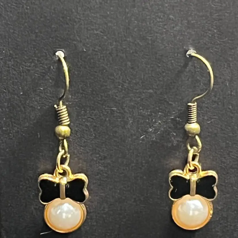 Bow With Faux Pearl Earrings Made By Me