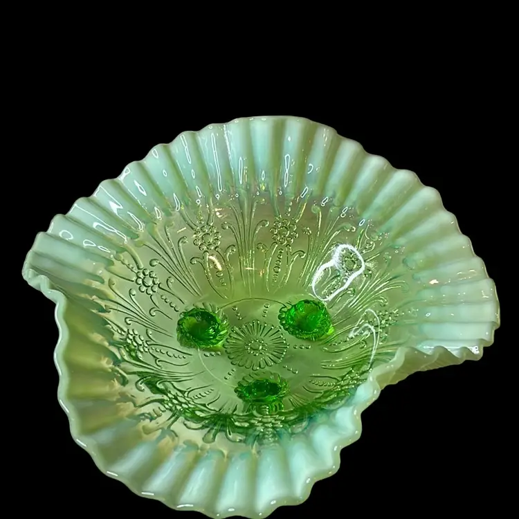 Northwood Three Footed Ruffle Bowl - Green