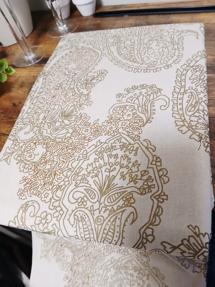 Vintage Paisley Linen Table Cloth
