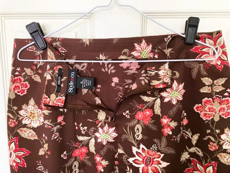 Style & Co. Women's Brown Floral Stretch Skirt Size 12