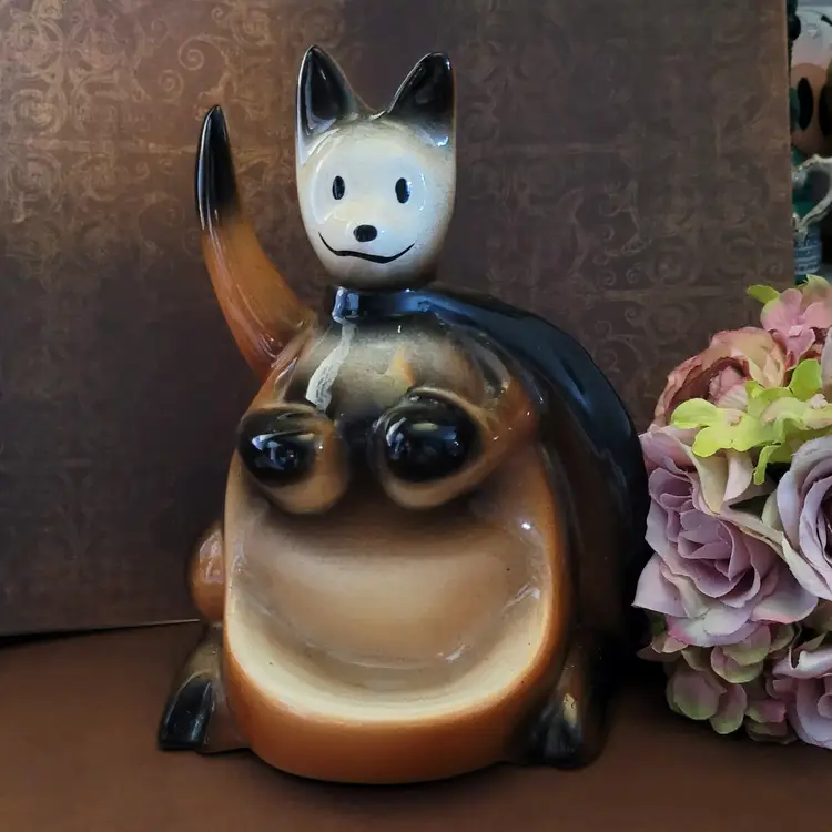 Vintage 1956 Ceramic Boxing Kangaroo Dresser Caddy Valet - As Is