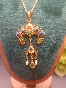 Vintage Marked Art© Brass Faux Lapis, Green Jade, and Pearl Necklace.