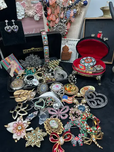 Friday Night Jewelry Hangout With Adored