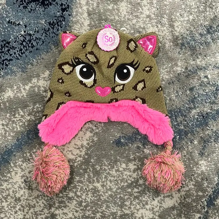 Girls Winter Hat Size S(4-7) NWT