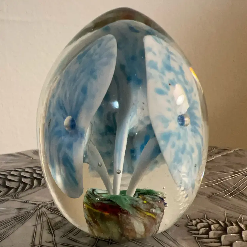 Vintage Dabs Japan Handmade Hand Blown Glass Egg Shape Elephant Ears Flowers Paperweight