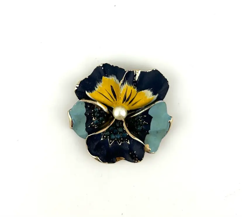 Vintage Signed Kramer Gold Tone Pansy Brooch With Faux Pearl
