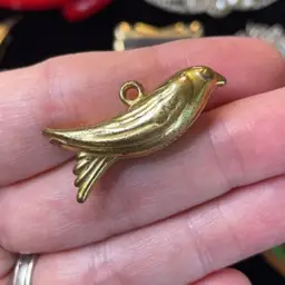 Martel, Goldtone, Bird Pendant