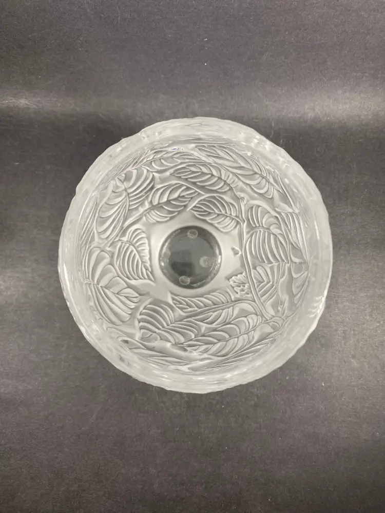 Lalique Crystal Feuilles Clear Vase