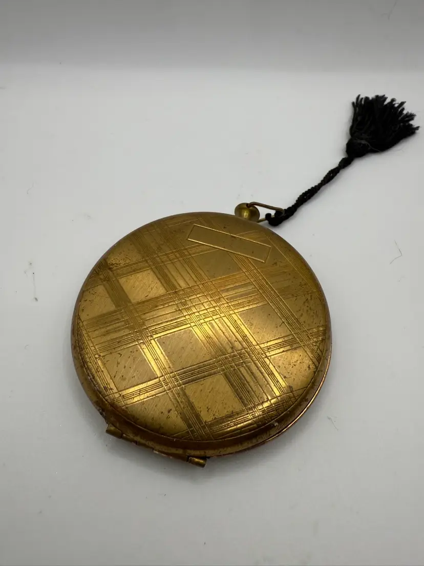 Zelf Picket Watch Compact Hold Toned