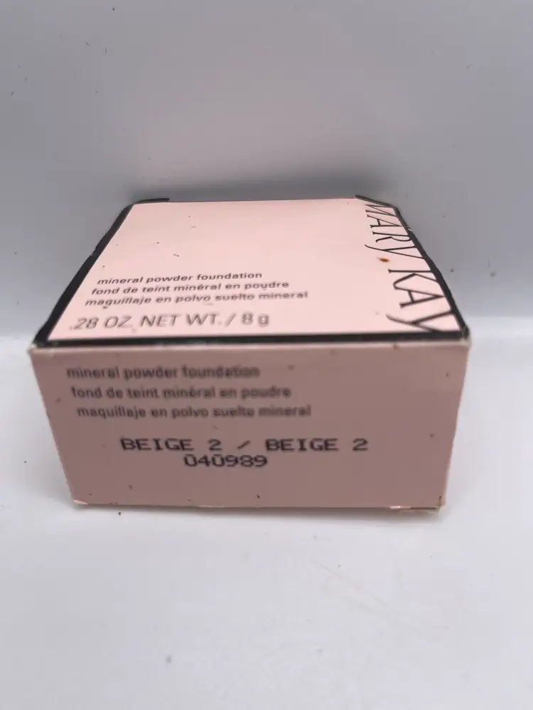 BEIGE  2  MINERAL POWDER Mary Kay  Foundation New