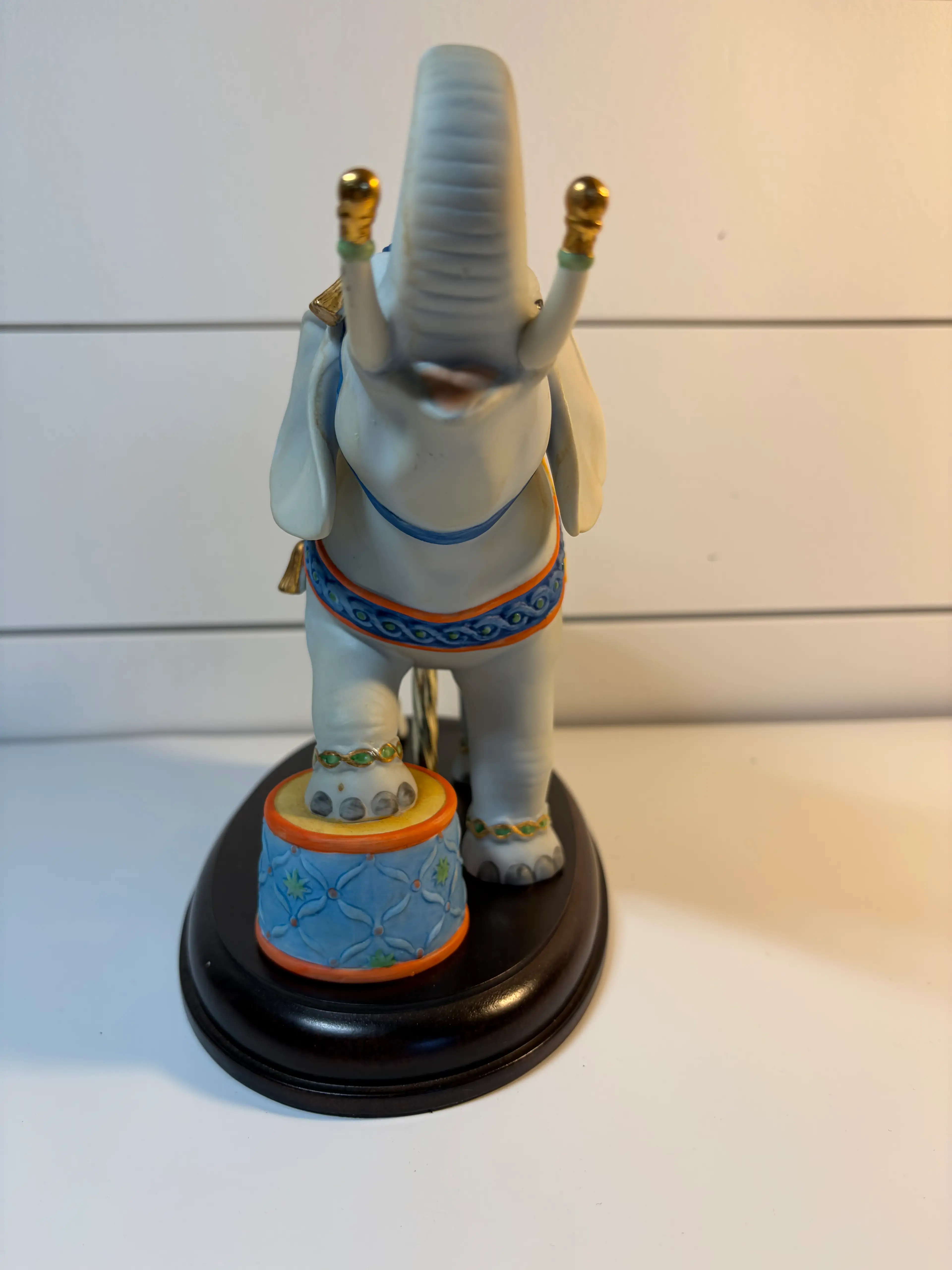 Image 4 of 6