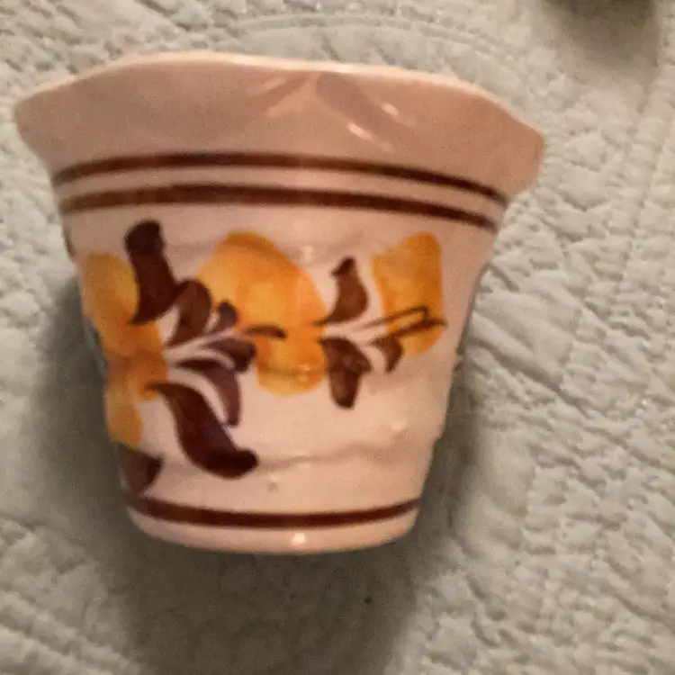 Mexican Planter About 4 Inches Tall