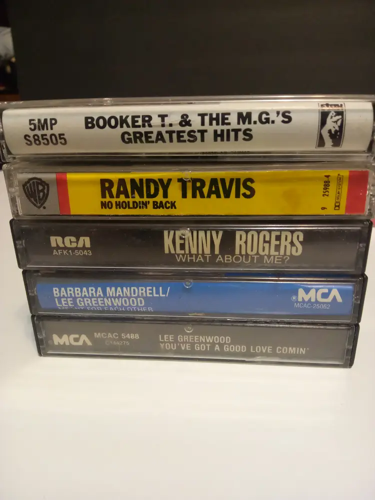10 Country Music Cassette Tapes