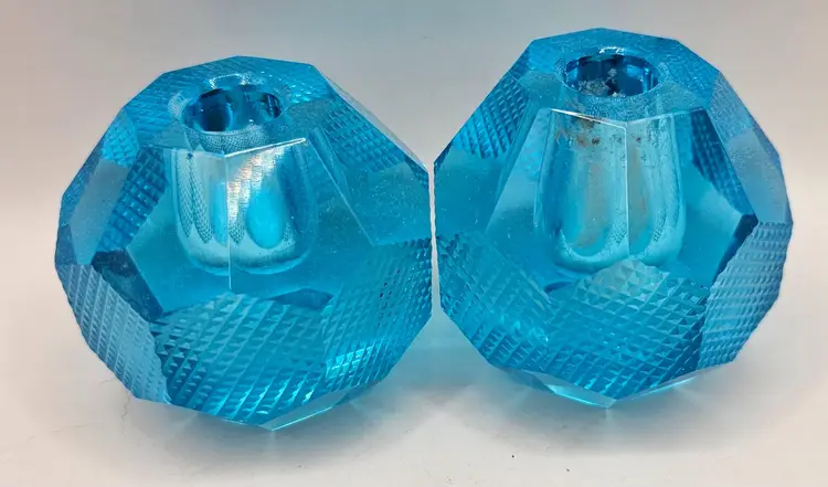 Set of 2 Blue Faceted Diamond Cut Taper Candleholders