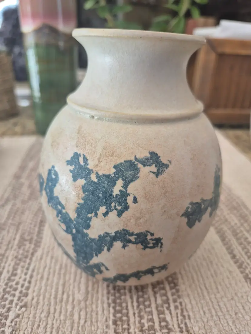 Elizabeth Roman hand thrown studio pottery vase