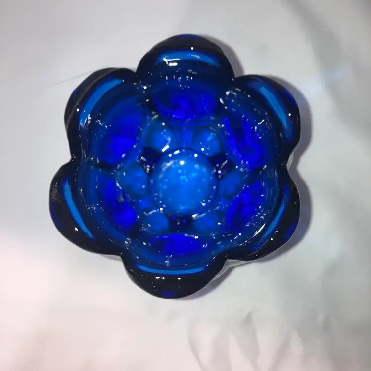 Vintage Cobalt Blue Heavy Recycled Art Glass Lotus/Tulip Shaped Bowl Footed 4”