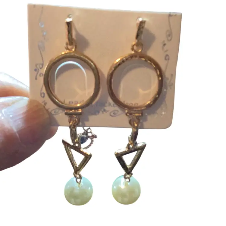 Lead and nickel free dangle Circle and pearl earrings pierced