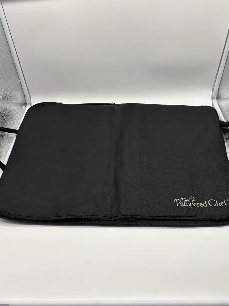 The Pampered Chef Knife Storage Carrying Case Bag Black 8 Spots Storage New