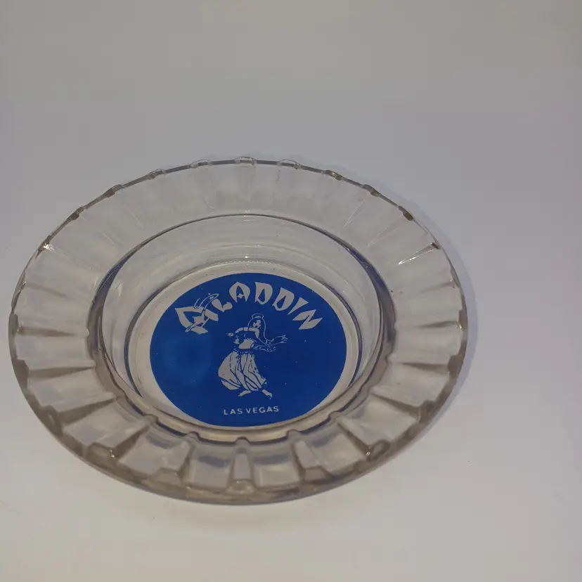 VINTAGE LAS VEGAS NEVADA ALADDIN ASHTRAY GLASS WITH BLUE BASE WITH HAREM DANCER
