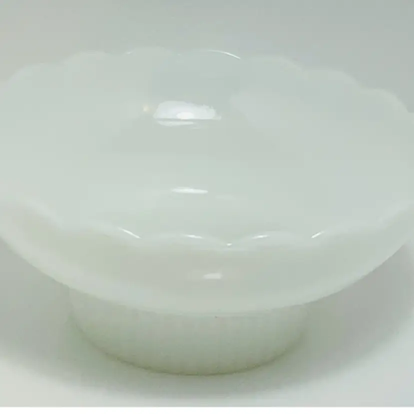 EO Brody Company M2000 Milk Glass Candy Trinket Dish