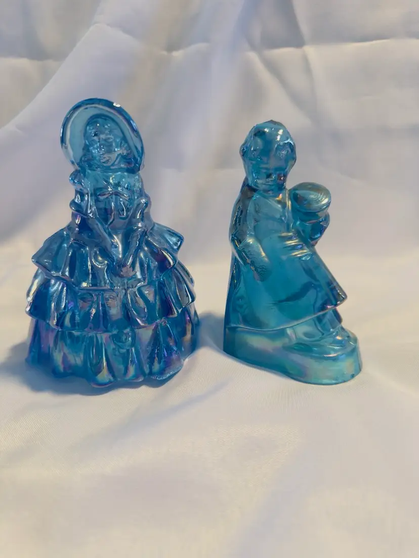 #1616 Wheaton Carnival Blue Glass Southern Belle And Her Gentleman Friend 5”
