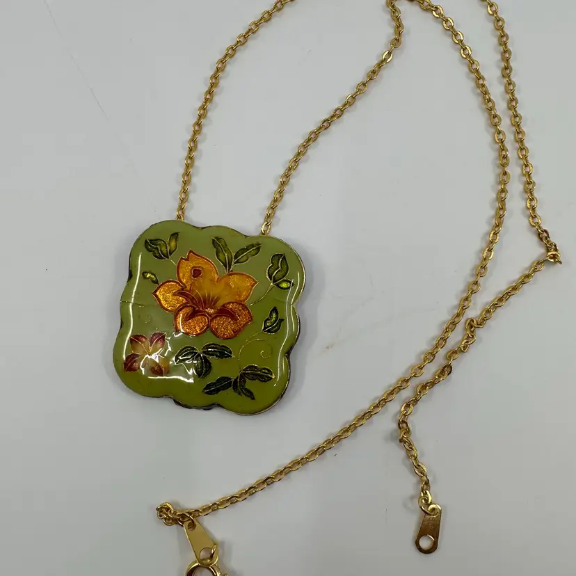 Gold Tone Chain With Floral Enamel Pendant