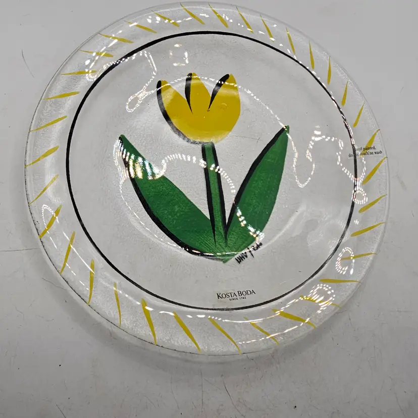 Kosta boda glass salad dessert plate with yellow Tulip flower