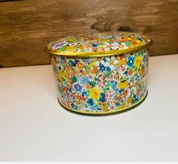Vintage Floral Tin Designed by Daher, Long Island NY Mid Century Modern CottageCore Retro English Garden