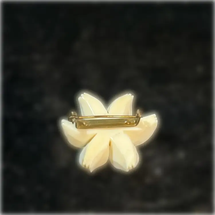 Vintage Hand Carved Bone Daffodil  Brooch Pin