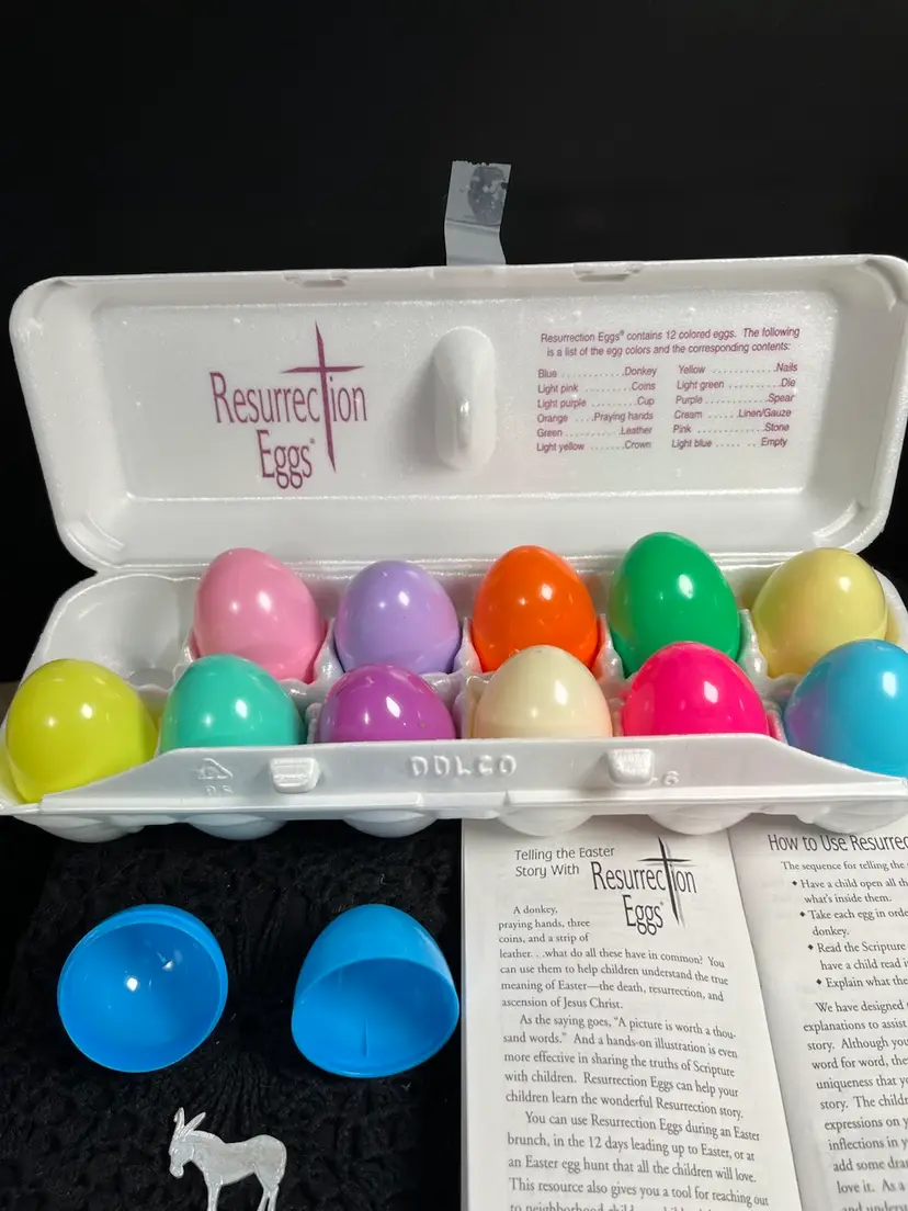Resurrection Eggs-The Easter Story for Children.