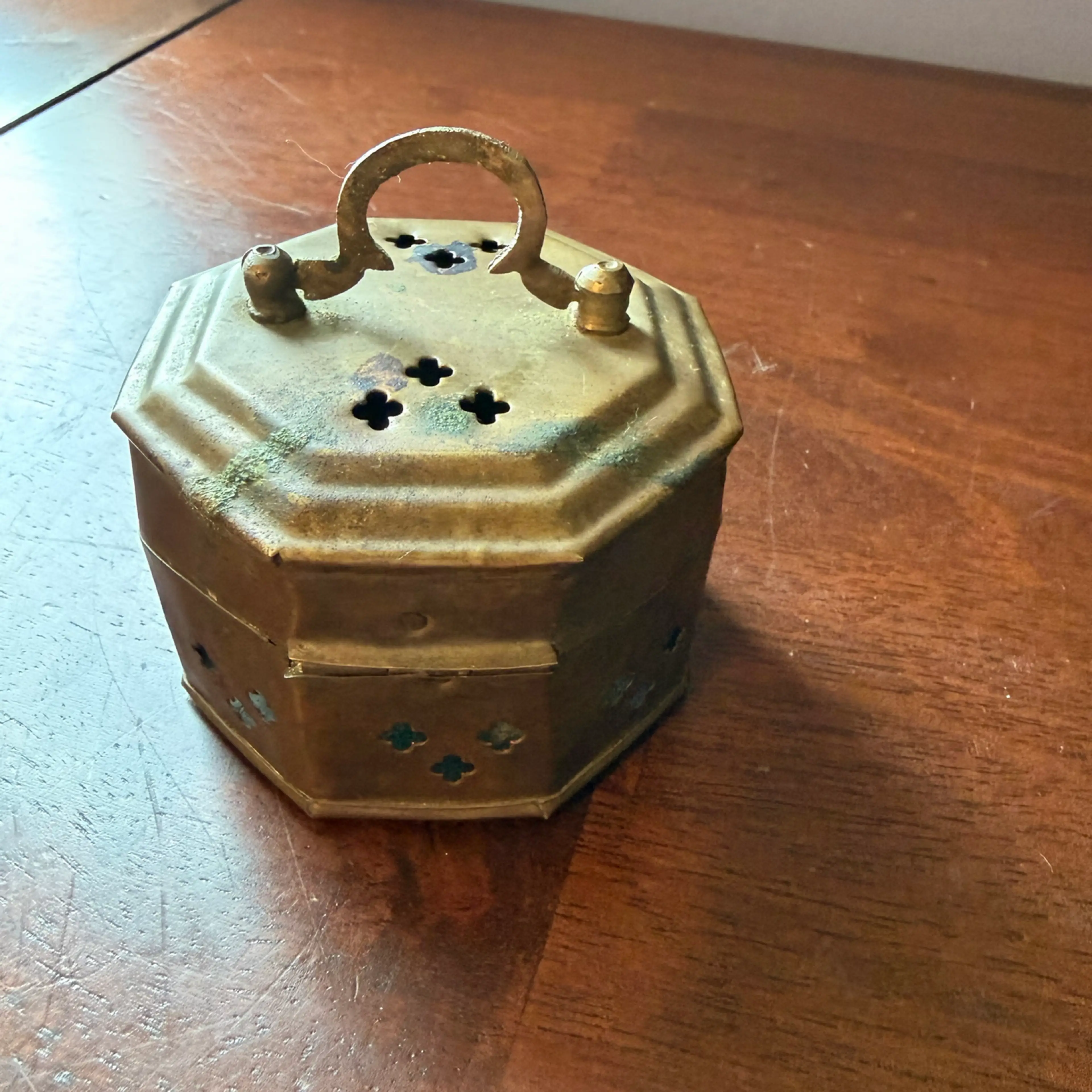 Image 2 of 4