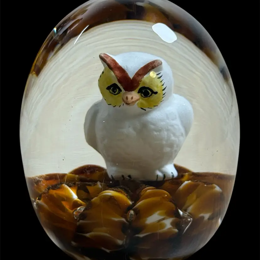 Maude and Bob St. Clair Sulphide Owl Art Glass Paperweight 1977