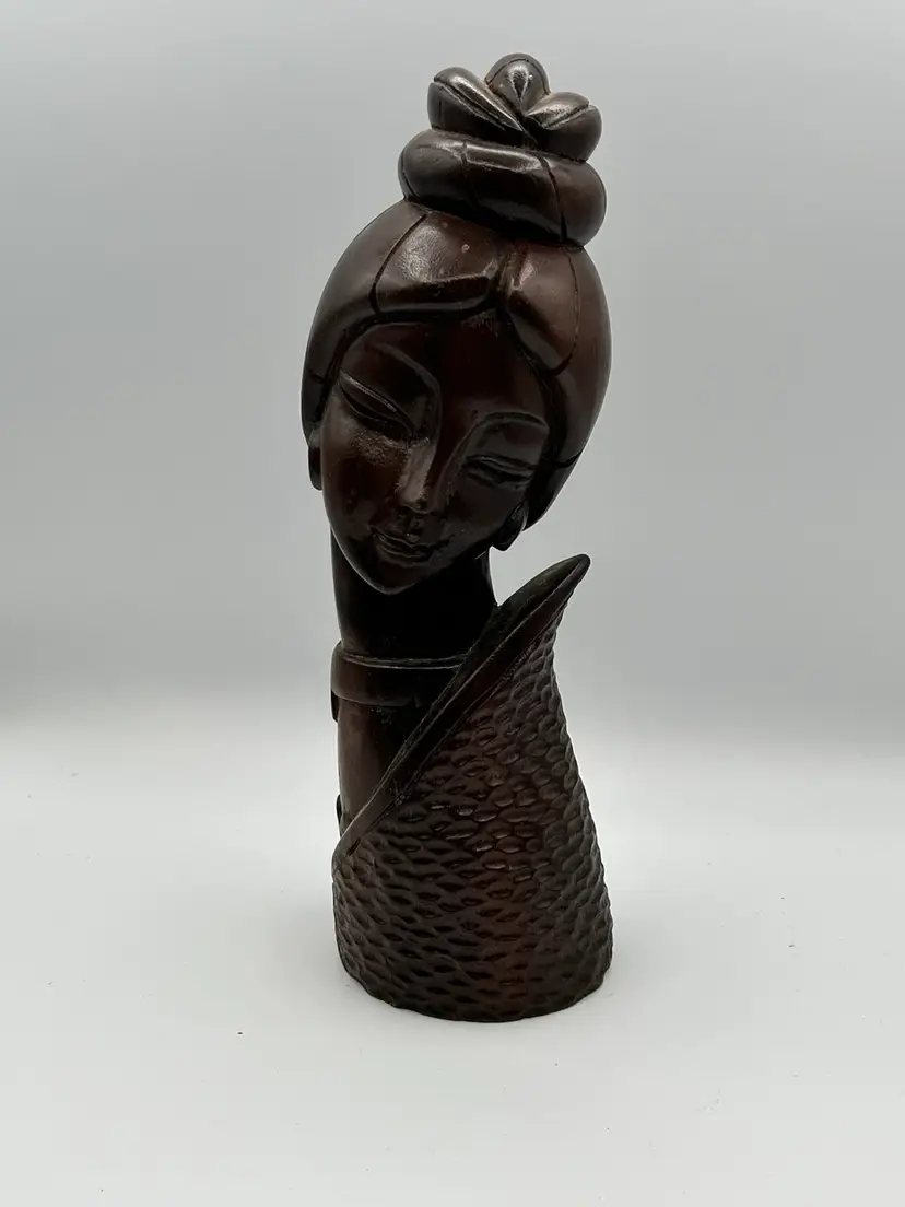 Thai East Woman Sculpture Carved Wood Teak Crown Necklace 12 1/2"