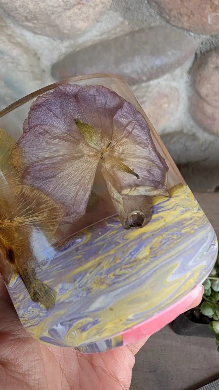 Jesmonite/Resin Pot - PURPLE/YELLOW Resin Flowers - cuppy