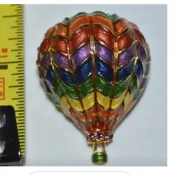 Vintage Gold Tone Enamel Hot Air Balloon Brooch