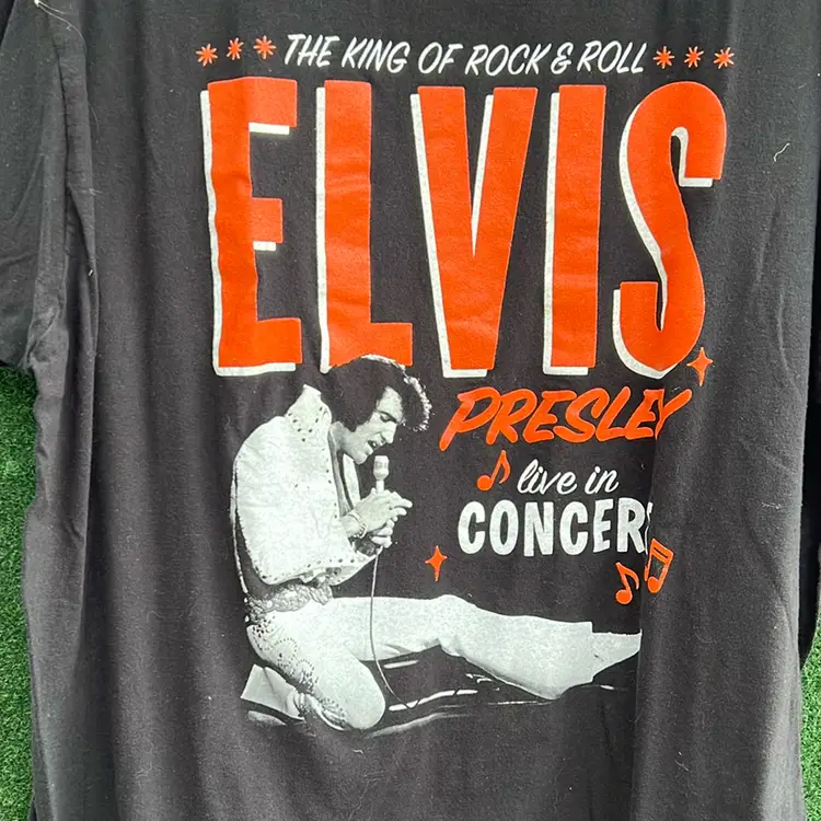 The King Of Rock ‘N’ Roll, Elvis Presley Live In Concert Size Extra Large