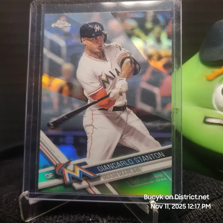 2017 Topps Chrome Refractor - Giancarlo Stanton Miami Marlins