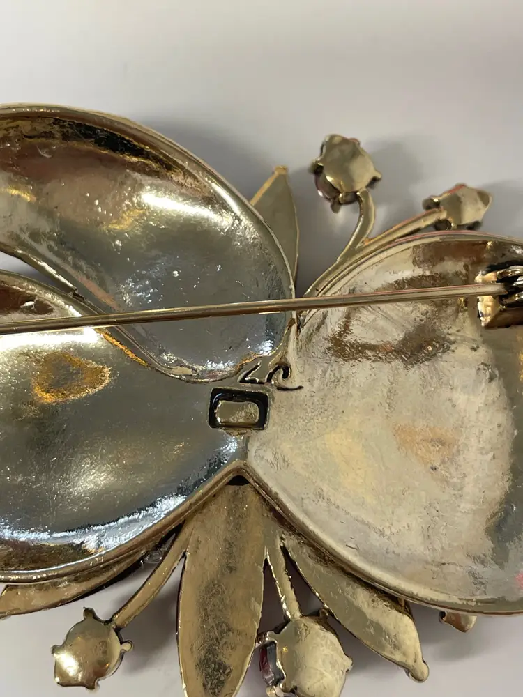 Liz Claiborne Red Enamel Red Rhinestone Goldtone Christmas Poinsettia Brooch