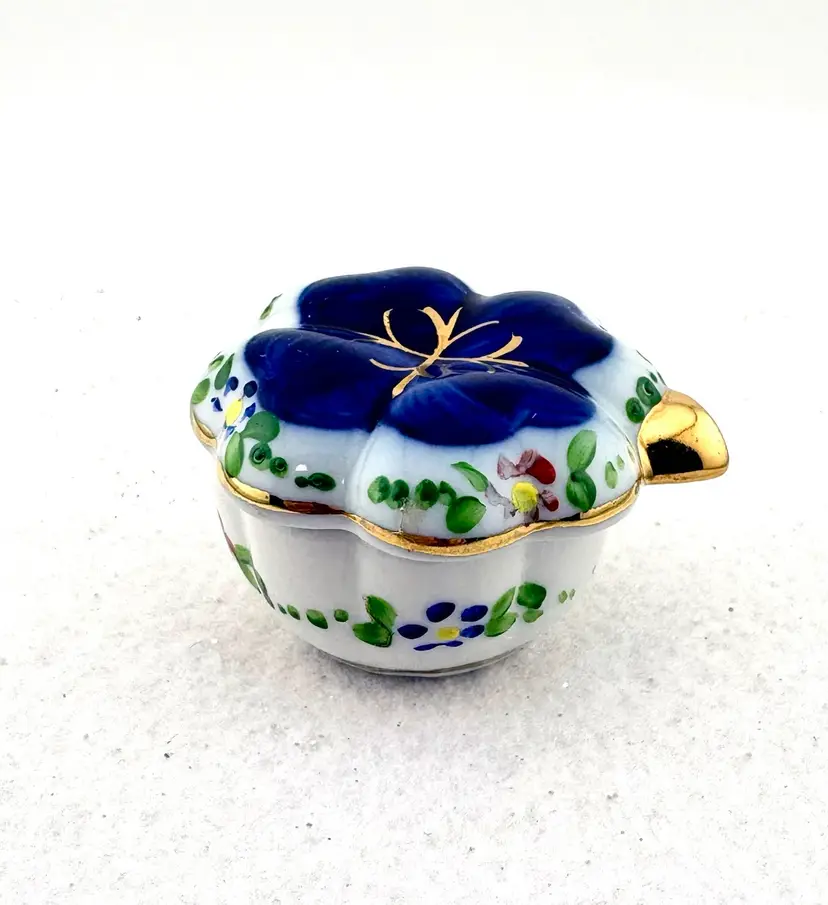 Vintage Porcelain Ring Trinket Box/Dish With Lid Made In Portugal 1.25” Tall x 2” Wide