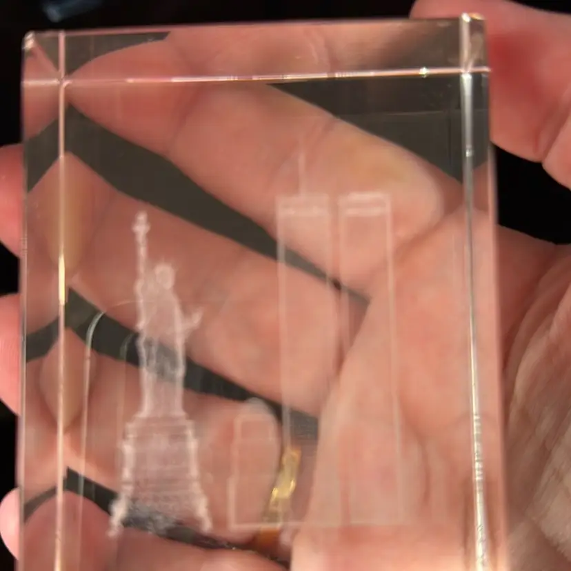 New York City World Trade Center & Statue Of Liberty Etched Laser Crystal Glass Prism / Paperweight