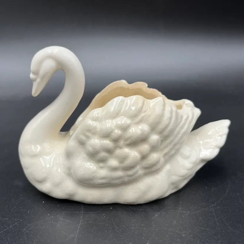 Vintage Ivory Colored Ceramic Swan Planter With Original Stickers