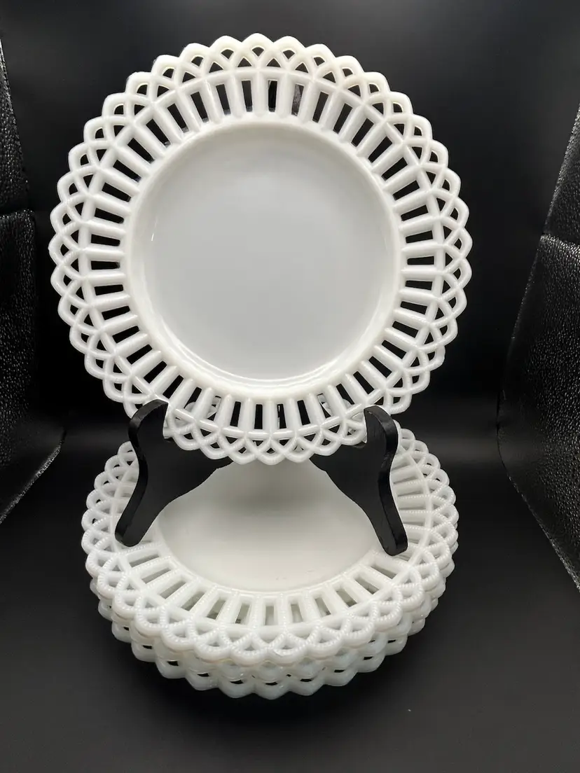 Milk Glass Canton Gothic Lattice Edge Set Of 4 - VTG