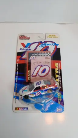 #10 Scott Riggs / Valvoline 1/64 Ultra Series 2004 Preview Racing Champions